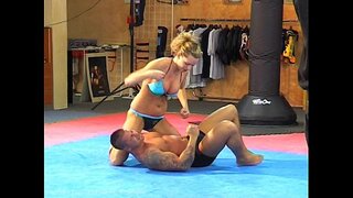 Aquí ven un 20 algúns minutos de duración uncut imaxes da rodaxe do vídeo