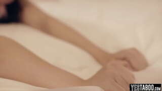 Կեղտոտ երիտասարդ խորթ աղջիկ Ուիթնի Wright-непослушная փոքրիկ шлюшка համար