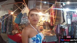 Asian teen girlfriend waziva ngathi zinika boyfriend yakhe a blowjob kanye kokuba ifumene ekhaya