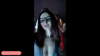 ���क लड़की हो जाता है मुश्किल में