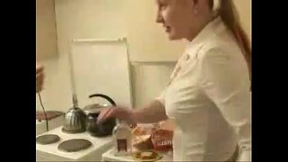 קיוט טין פאַקט דורך דערוואַקסן באָכער