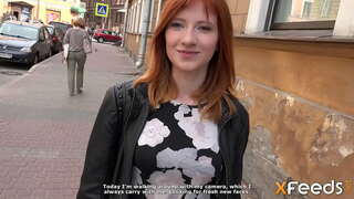 ���ൗന്ദര്യം gives him a blowjob and they have sex on the couch in doggystyle മറ്റ് poses that make comely girlfriend girl