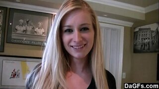 ���ার ফলে একটি সেক্স টেপ সঙ্গে বাস্তব বান্ধবী