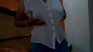 Salaku anjeun mindahkeun boobs mah pamajikan