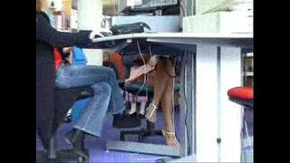 ���ിഷ്കളങ്കമായ ലൈബ്രറി upskirt