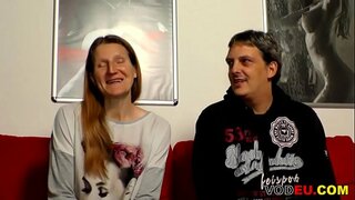 صغيرة titted الألمانية الجدة يحصل مارس الجنس من الصعب