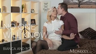 Blonde ጽ / ቤት አዲስ ነው ግምገማዎች እሷ ስለጀመሩ በግራ ባል ከሌሎች ቢሮ አዳዲስ ግምገማዎች.