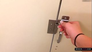 Mile phezulu club brunette pussy fingering &amp;amp; big yendalo tits