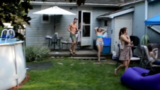 Recked میں ایک جنسی سوئنگ