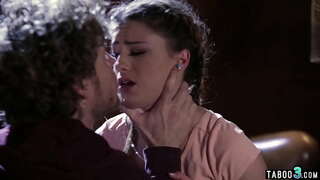 ̓�정 주문 암컷을 만족을 피하기 위해 그를 감옥에