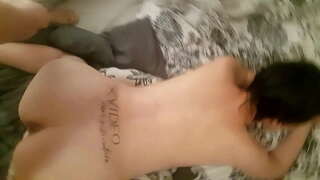 Wife slut wants the cum on her ass