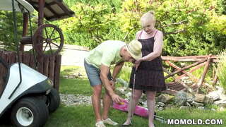 Slutty air tighinn gu ìre a &#039; bhean-uasal Nanney tha fucking le horny dude