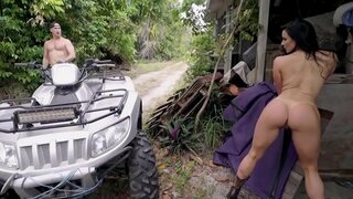 BANGBROS - Mirinda Kolekto De Cougar Porn Ĉefrola Smokin&#039; Hot Babe Kendra Lust (1 el 3)