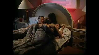 Bi nympho amilotxak big neska lick besteen pussies posizioa 69, berriz, horietako bat lortzen fucked ipurdian batek dude